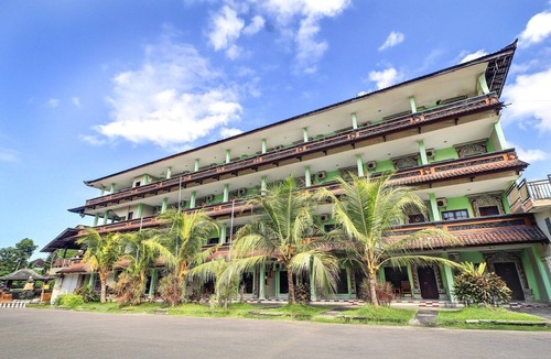 Denpasar Utara House | Stylish Delux Twin Stay with Free WiFi and Parking