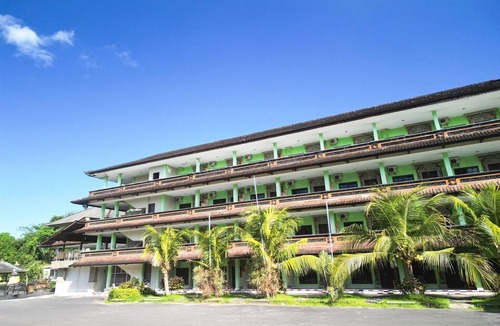 Denpasar Utara House | Stylish Delux Twin Stay with Free WiFi and Parking