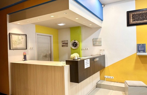 Banda Aceh House | Stylish Deluxe Double Retreat Near Terminal Batoh