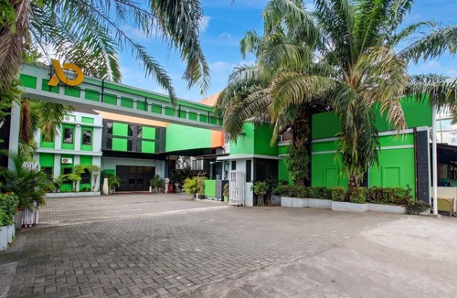 Yogyakarta House | Stylish Stay Near Malioboro