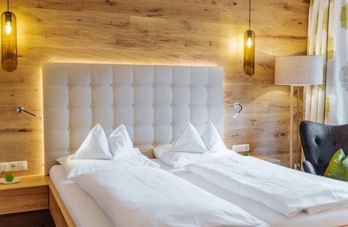 Ramsau am Dachstein Hotel | Styrian Room with Shower and Toilet - Ennstalerhof