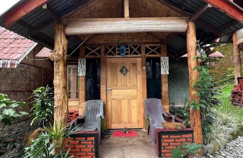 Bohorok Hotel | SumateraTrekingOrangutanPatrol