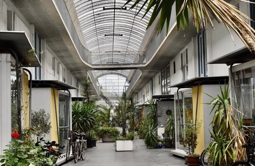 Eggenberg Apartment | Sunny Apartment 3 Bedrooms Garden|Graz| Free Parking|Pet friendly