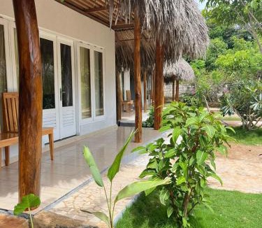 Rote Island House | Sunset Rote Bungalows
