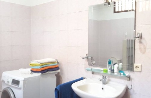 Senggigi Villa | Sunset villa Lombok, family villa with private pool and full staff.