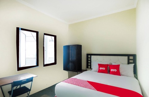 Pondok Aren Hotel | Super OYO 3354 Homia Residence