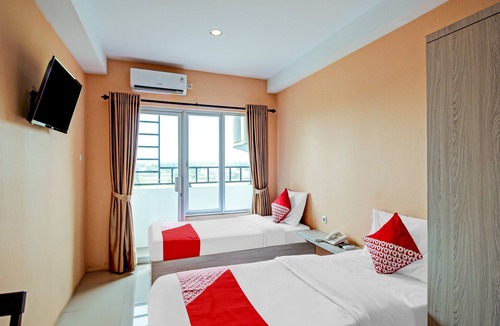 Medan Hotel | Super OYO 90245 Tridasa