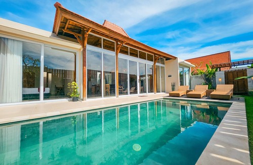 Legian Hotel | Svarna Suite Seminyak
