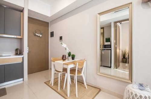 Jakarta Apartment | TAR Jakarta · ❤️Luxury 1BR Suite Superb Location Walk to Malls❤️