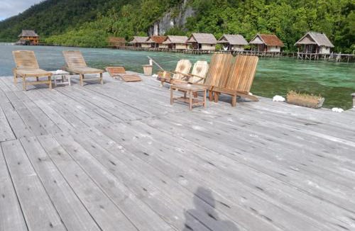 Mansuar Island House | Terimakasih Raja Ampat