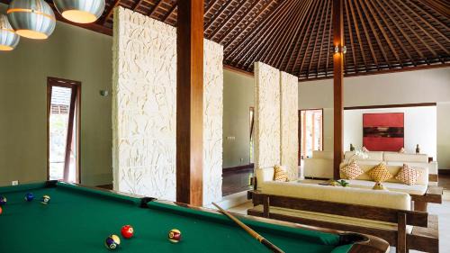 Sigar Penjalin Villa | The Anandita Absolute Beach Front villa, by Elite Havens