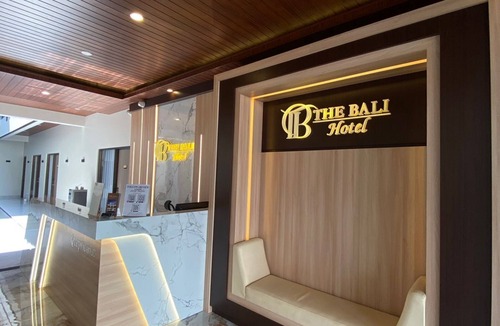 Sumedang Hotel | The Bali Hotel Nyaman, Bersih dan Strategis di Pusat Kota Sumedang