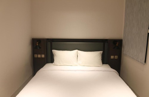 Banjarsari Hotel | The Hanoman Serenity House Manahan by Sajiwa