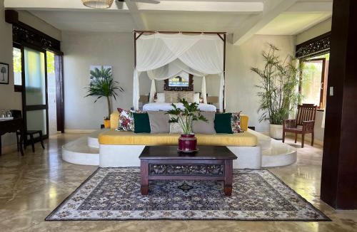 Seraya Barat Resort | The Palms - Seraya Shores Retreat Bali