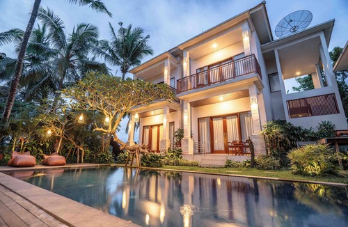 Ubud City-Centre Hotel | The Suarsena Escape