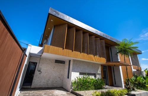 Tumbak Bayuh Bed & Breakfast | Three Bedroom Pool Villa - VIIV House by Soobali