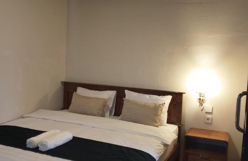 Pujut House | Traveling Guest House - Shared Kitchen