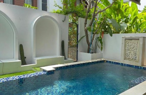 Depok House | Treevilla 3 Bedroom Home with Private Pool in Jagakarsa South Jakarta