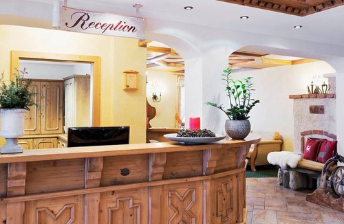 Dorfgastein House | Triple room with shower, WC "Gasteinerblick" - Untermüllnergut, country hotel