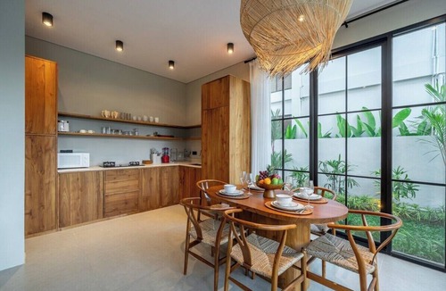 Melayang Villa | Tropical 2BR in Ubud's Ricefields w Pool & Garden