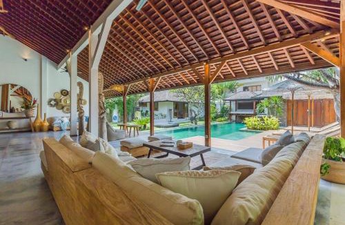 Nakula Villa | Tropical 5BR Villa & 20m Pool, Sleeps 12