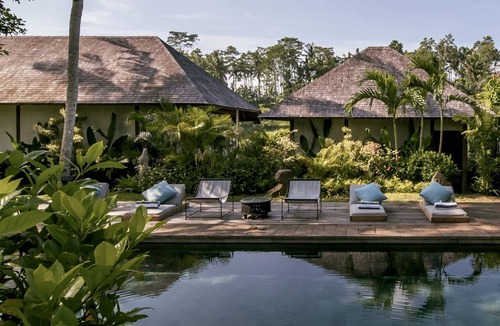 Kemenuh Villa | Tropical Pool For Large Groups Ubud Retreat