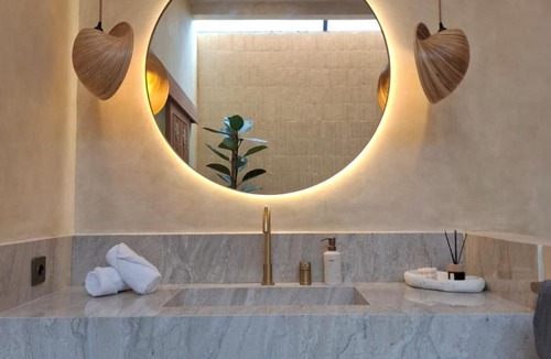 Batubelig Villa | Tuntas Estate - 3 Bedroom Villas with Pools - Central Seminyak