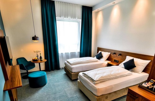 Lenzing House | Twin Room - Hotel Das Zeit