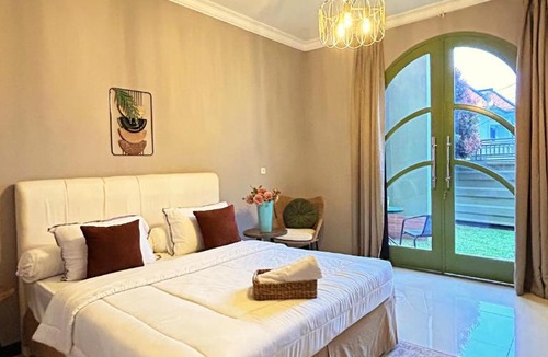 Batu House | Twinpine villa