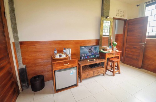 Melayang Villa | Ubud Private Pool Villa Tropical Hideaway with Ricefield View