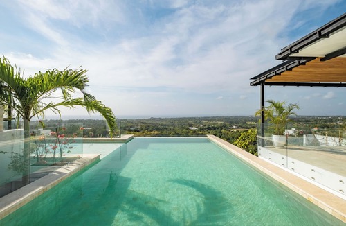 Pecatu Villa | ULUWATU LUXURIOUS VILLA 4BR, POOL, GYM, OCEAN AND GOLF VIEW