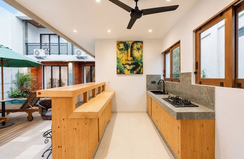 Pererenan Hotel | Uma Village Loft & Homestay