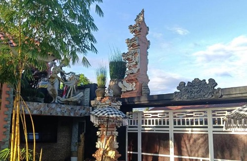 Mataram Bed & Breakfast | Umah kampung8