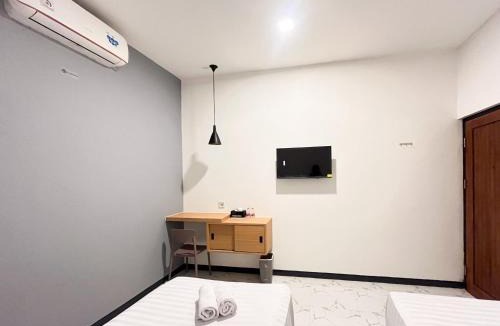 Malang House | Urbanview Hotel Jackson Living near Stasiun Malang