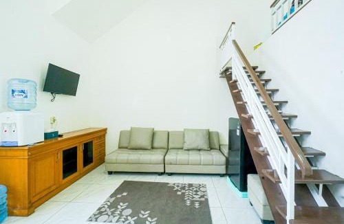 Lembang House | Urbanview Hotel Maulana Hills Syariah