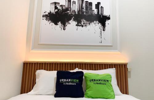 Condongcatur House | Urbanview Hotel The Little Social Yogyakarta