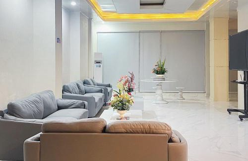 Makassar Hotel | Urbanview Hotel Wollangi Syariah Panakkukang Makassar