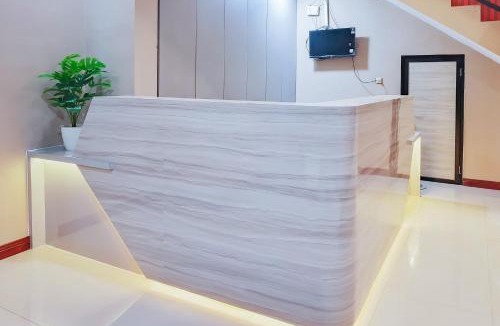 Tegal Hotel | Urbanview SANT Hotel Syariah near Stasiun Tegal