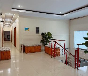 Bogor Tengah Hotel | URVANA Hotel By Majestra Hospitality