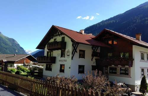 Kaunertal Apartment | Vacation apartment/apartment for 5 guests with 75m² in Kaunertal (60631)