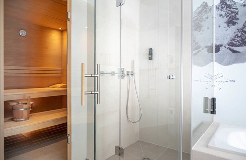Gaschurn Apartment | Vacation apartment/apartment for 6 guests with 90m² in Gaschurn (51963)