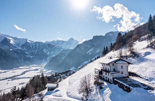 Hippach Apartment | Vacation apartment 'App 24 persons Innerspielleiten ' with mountain view, private terrace