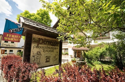 Hinterstoder Apartment | Vacation Rental: 4/3 Bedrooms/Bathroom, Toilet - Pernegger Vacation Home