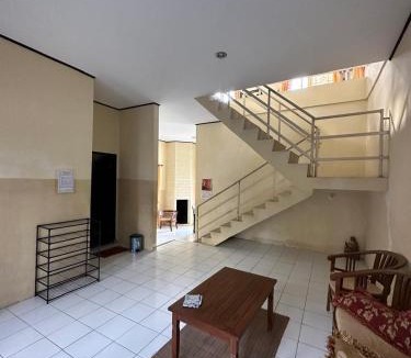 Berastagi Villa | Vila Biru Gundaling Brastagi