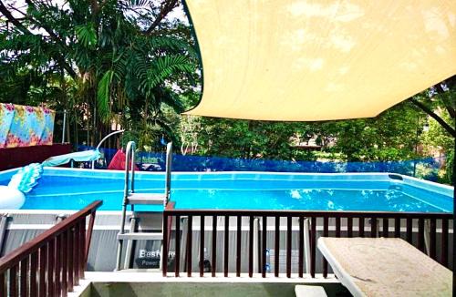 Ciawi Villa | Vila Vimallahills 3bedroom plus 1bedroom dan Tendacamping, Privatepool, ayunan, bbq Bebas jam cekin, cekout sesuai jam cekin 24jam