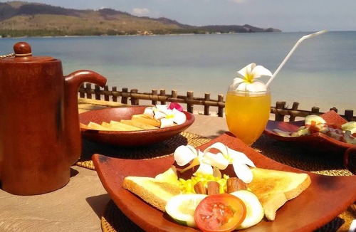 Sekotong Barat Villa | Villa 2 bedrooms fantastic sandy beach private pool: Starsand Beach Resort
