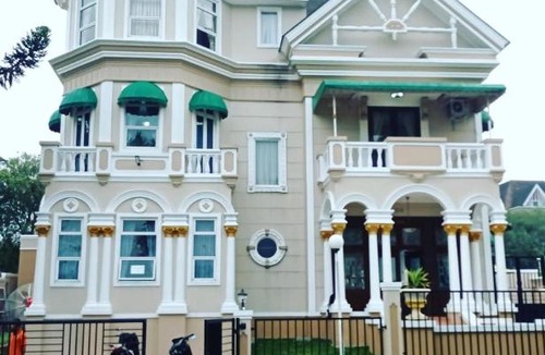 Cipanas Villa | Villa 5 kamar kota bunga