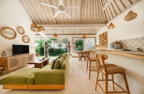 Sunset Road Villa | Villa Anna Lou 1BR Boho Escape in Seminyak