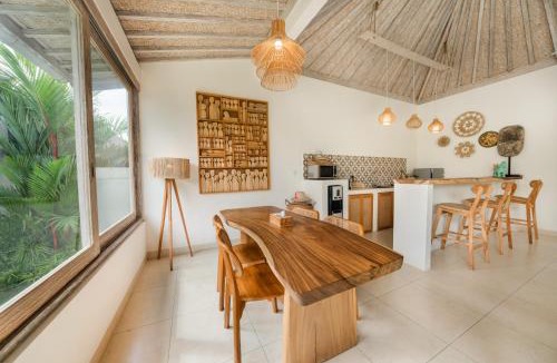 Sunset Road Villa | Villa Anna Lou 1BR Boho Escape in Seminyak