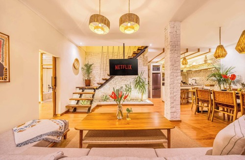 Sunset Road Villa | Villa Aztec - 6BDR, private pool and garden